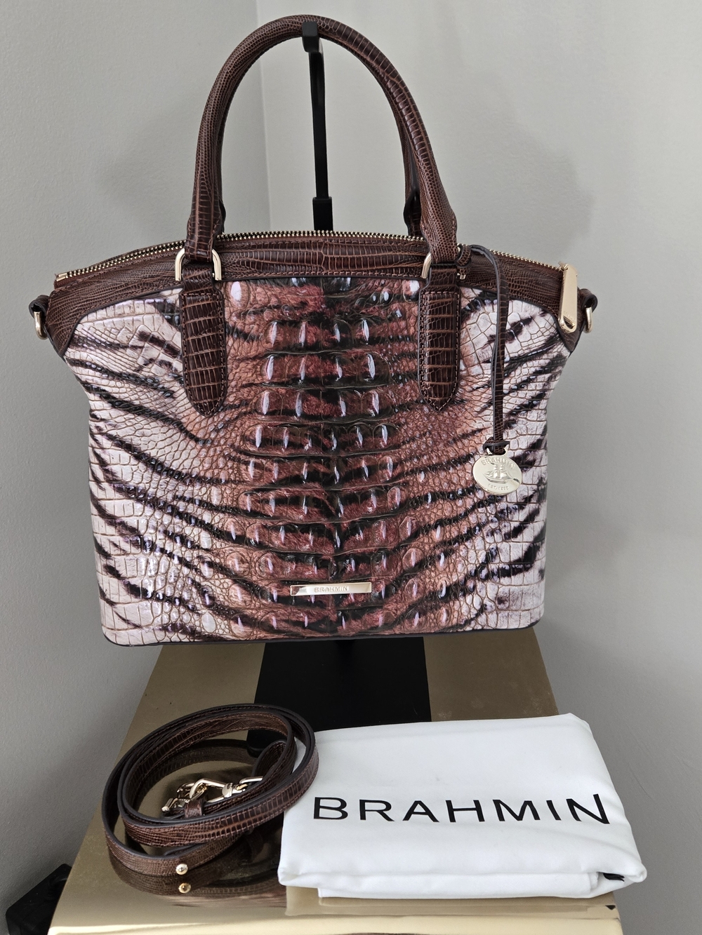 Brahmin Mwdium Duxbury Feline Hermosa EUC